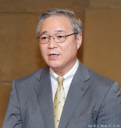 Phó Tỉnh trưởng tỉnh Saitama, Nhật Bản, ông Yasuo IWASAKI phát biểu khai mạc Tọa đàm. Ảnh: Đức Trung (MPI Portal) - 1