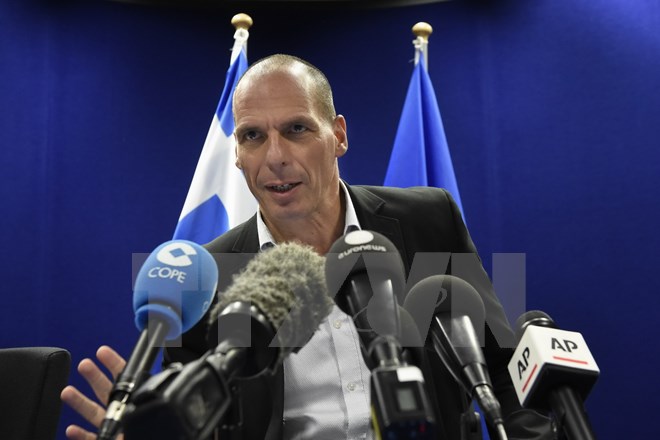 Description: https://img.vietnamplus.vn/t660/Uploaded/ngtmbh/2015_05_25/ttxvn_botruongtaichinhHylap_Yanis_Varoufakis.jpg