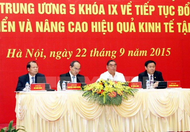 Description: https://img.vietnamplus.vn/t660/Uploaded/mzdic/2015_09_22/ttxvn_ban_kinh_te_trung_uong_2209.jpg