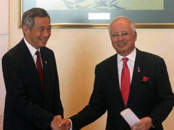 https://img.vietnamplus.vn/t660/Uploaded/Mtpyelagtpy/2016_07_19/najib_hsien_loong_1907.jpg